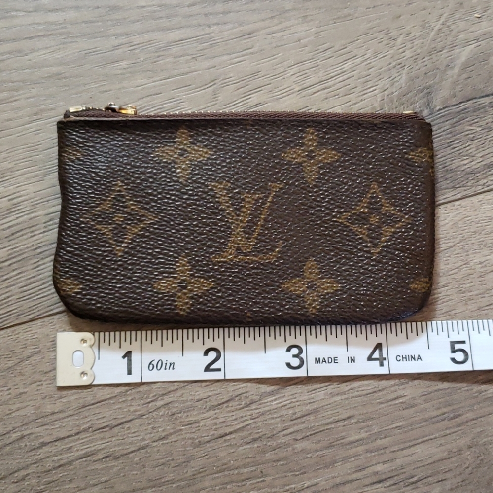 AUTHENTIC Louis Vuitton pouch very used